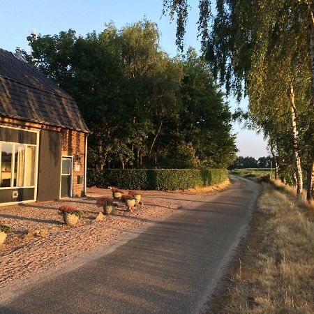 B&B Op 'T Eikenschoor Soerendonk Bagian luar foto